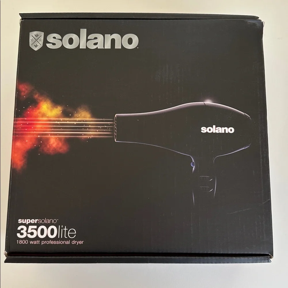 New Super Solano 3500 Lite Hair Dryer with Attachments. In Box.